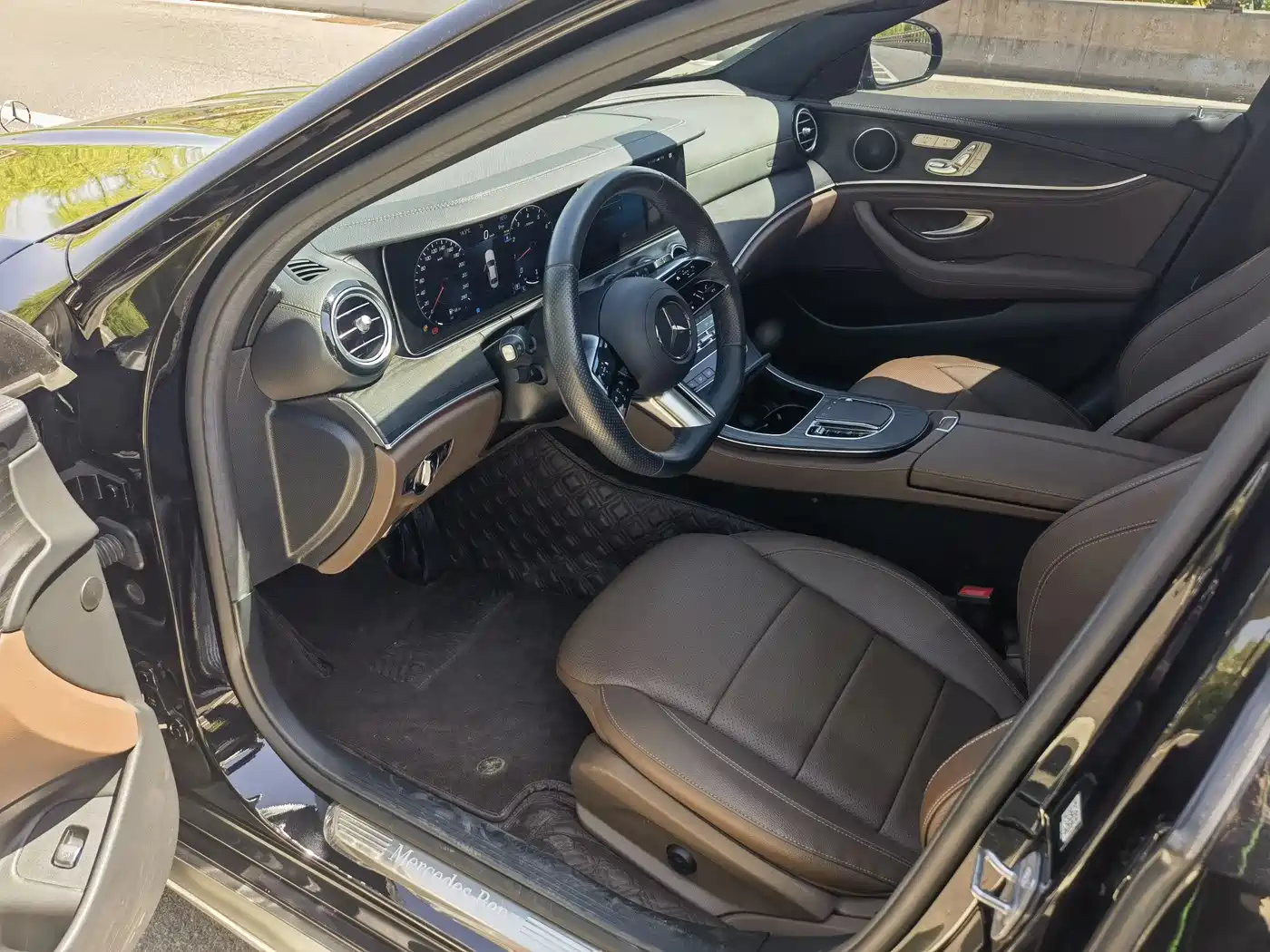 Mercedes-Benz E-Class 2022 Second Facelift E 300 L Sport Fashion фото 7