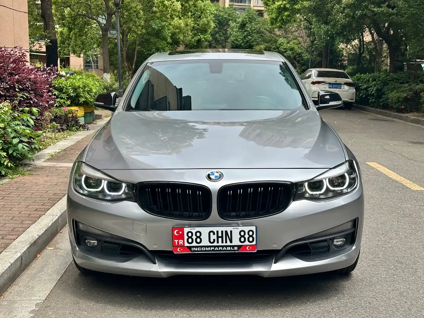 BMW 3 Series GT 2018 320i Fashion фото 2