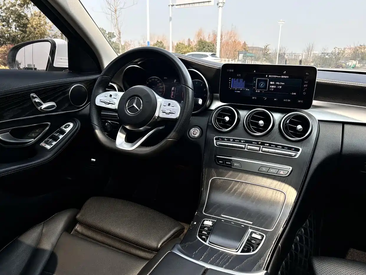 MERCEDES-BENZ CLASS C