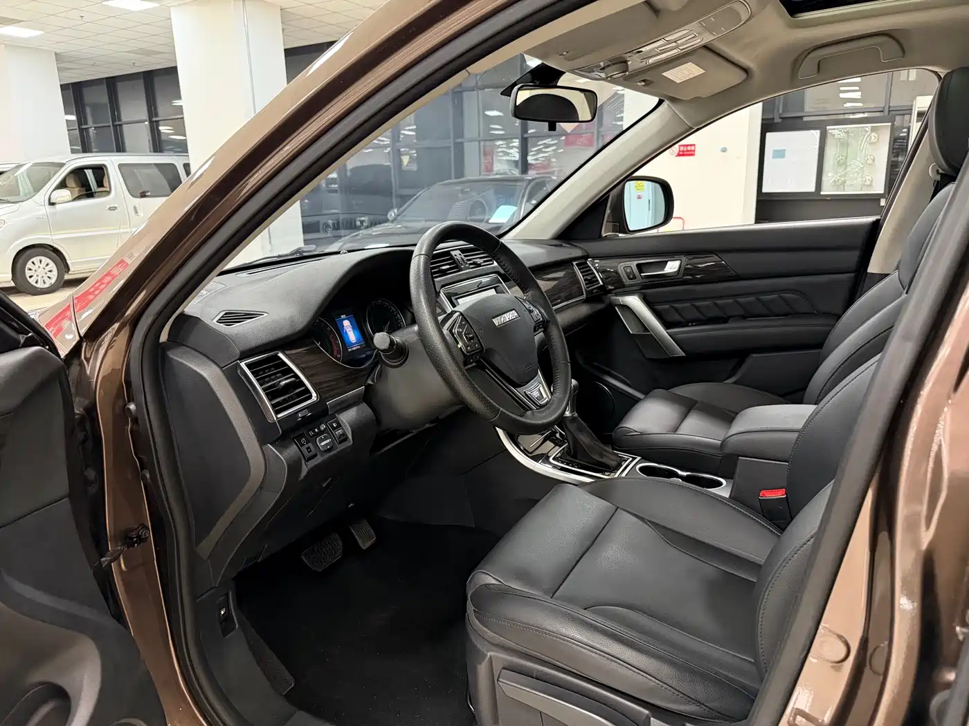 Haval H2 2015 1.5T Automatic 2WD Elite Edition фото 7