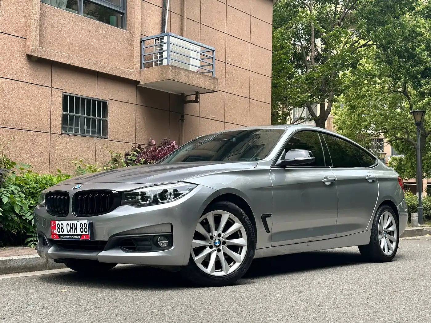 BMW 3 Series GT 2018 320i Fashion