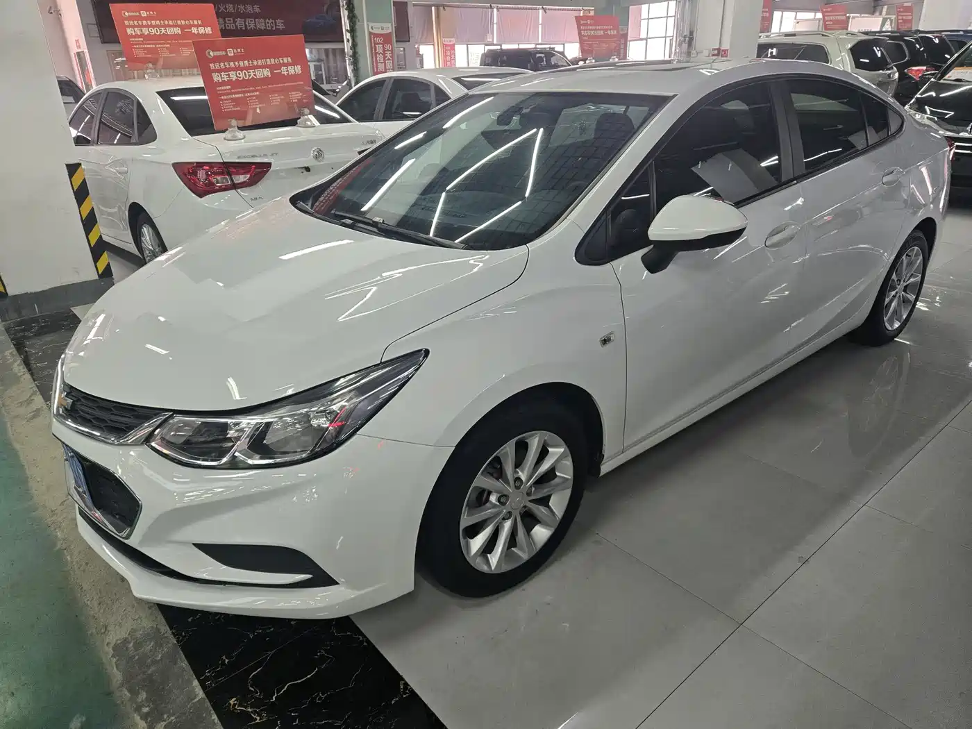 Chevrolet Cruze 2019 2018 320 Automatic Pioneer Sunroof Edition