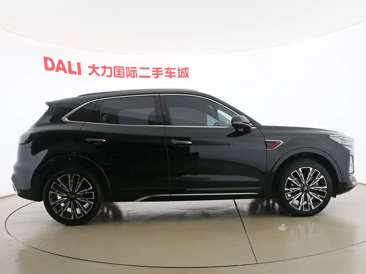 Hongqi HS5 2023 2.0T AWD Flag Pro 500,000 Units Commemorative Edition фото 13