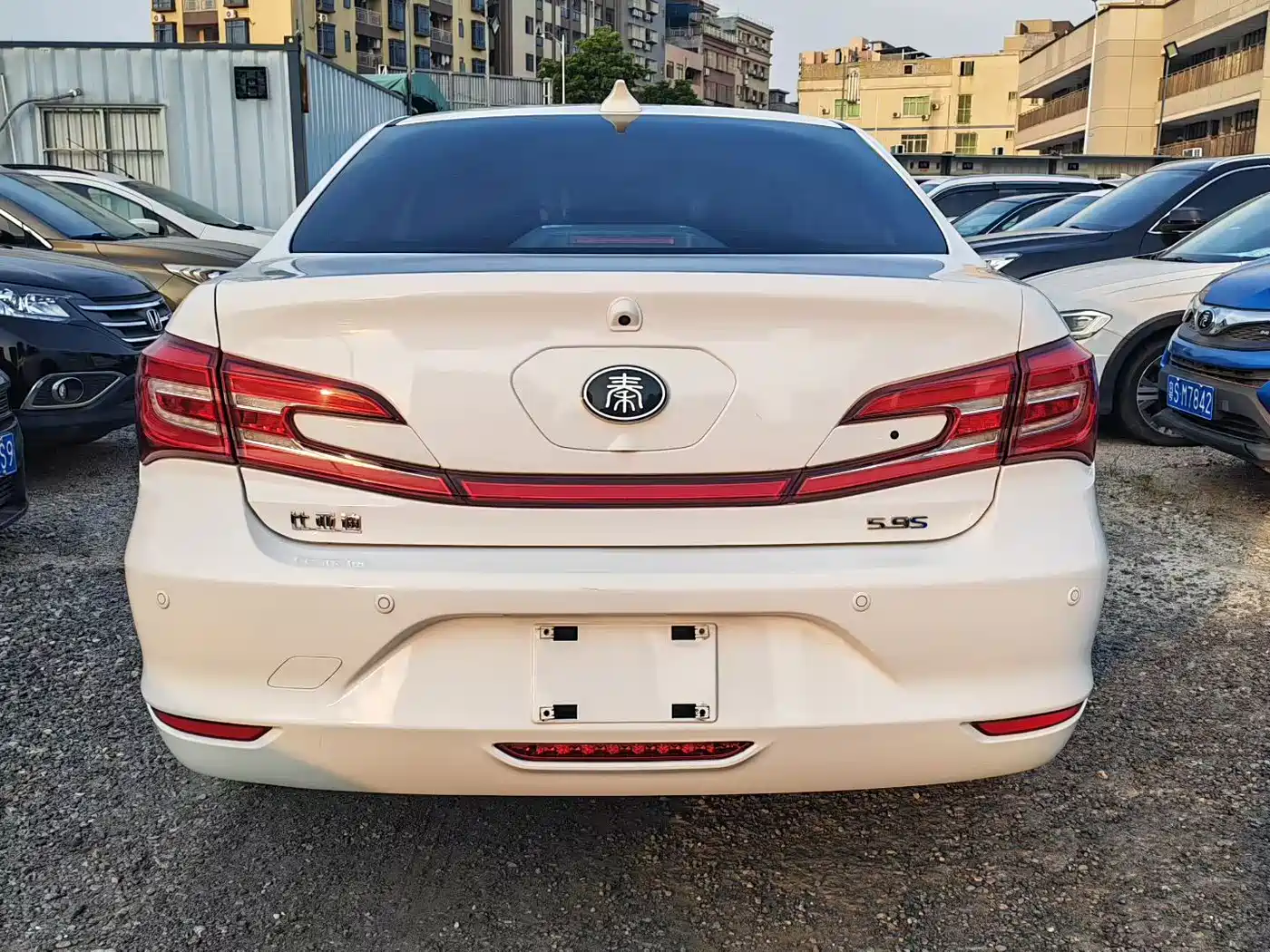 BYD Qin New Energy 2018 2017 1.5T Premium Model
