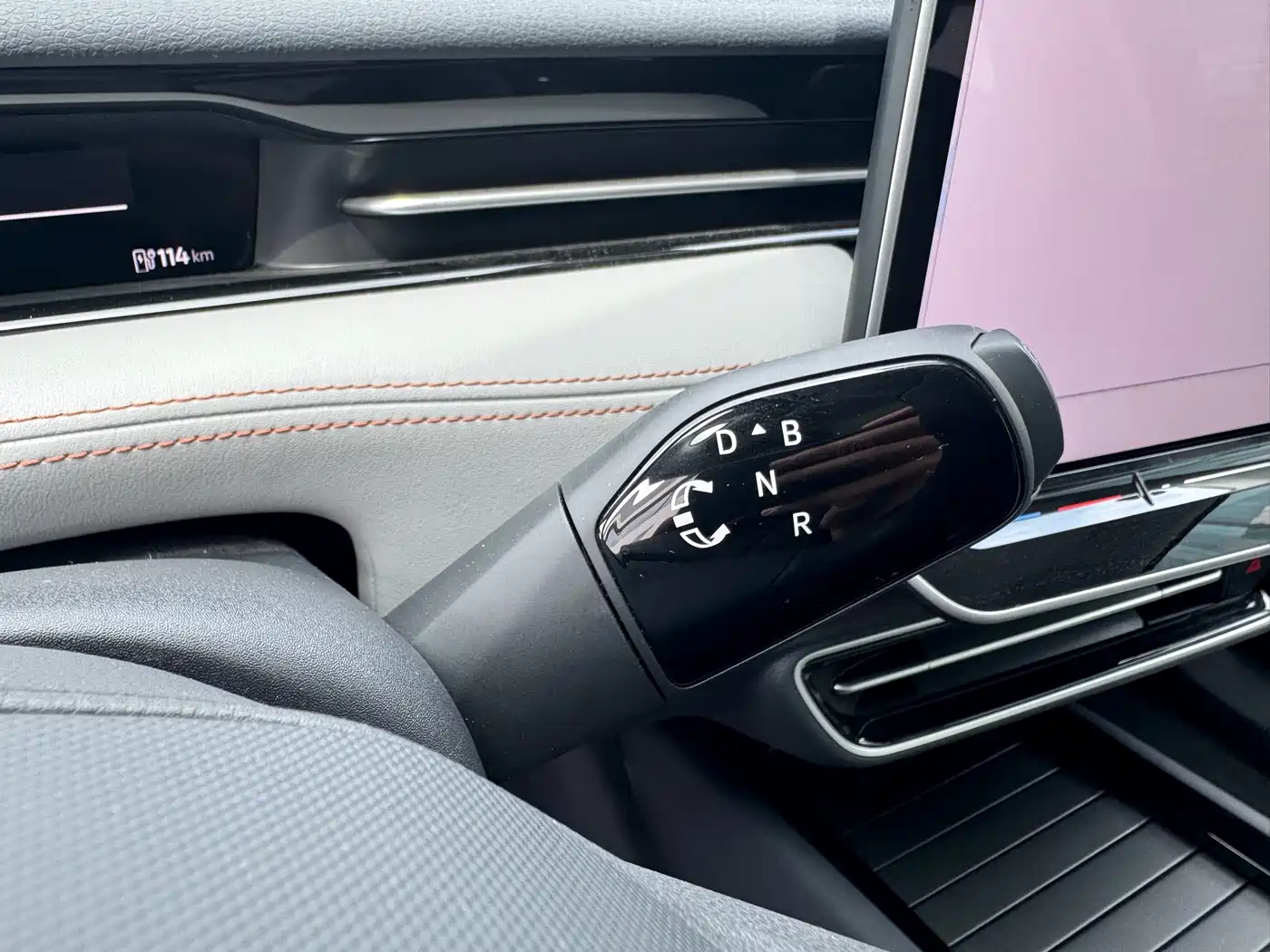 VOLKSWAGEN ID.7 VIZZION