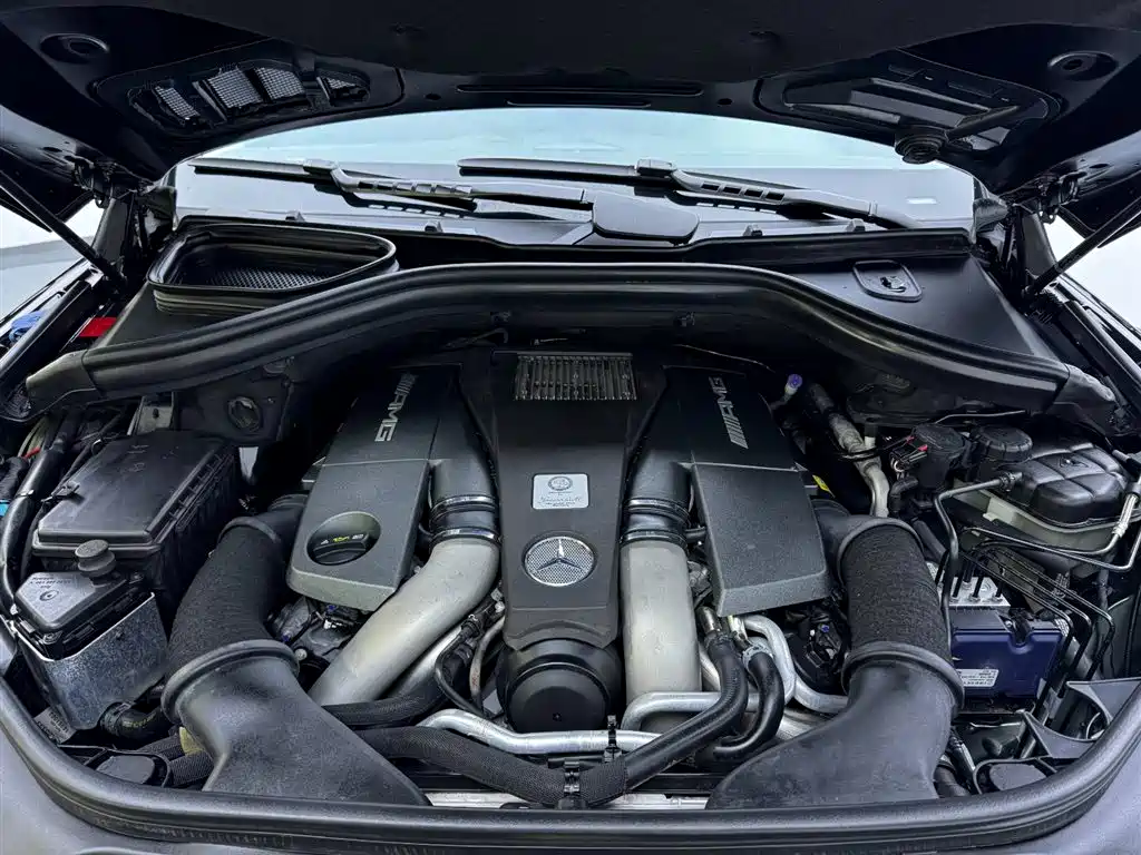 Mercedes-Benz M-Class AMG 2015 AMG ML 63 фото 10