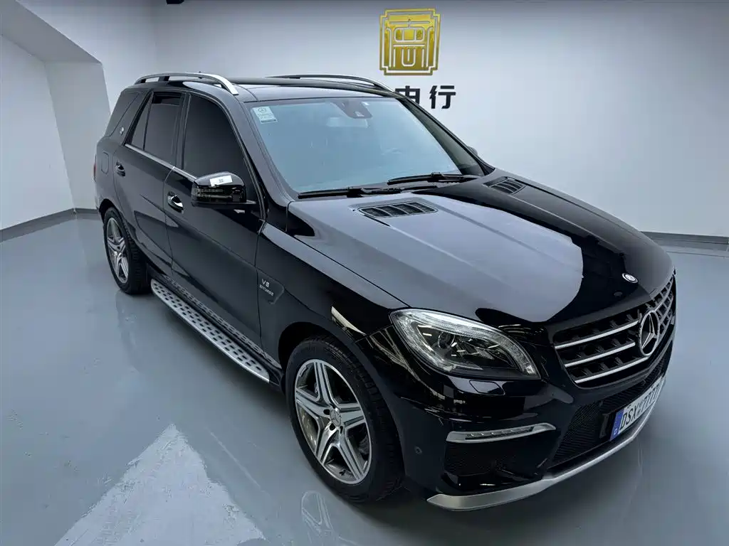 Mercedes-Benz M-Class AMG 2015 AMG ML 63 фото 8