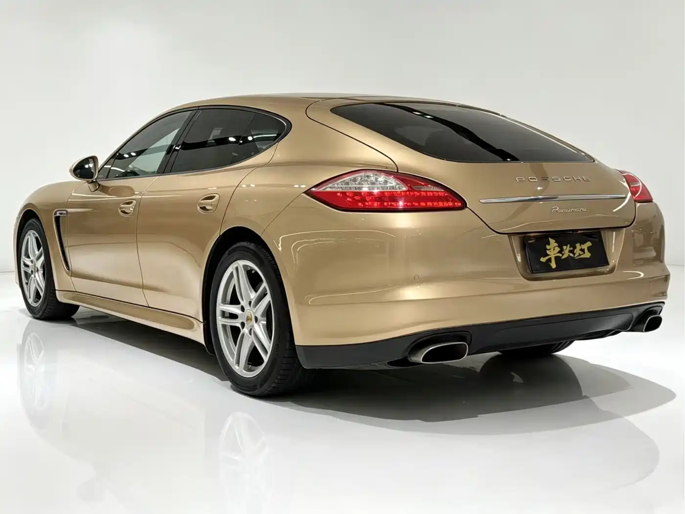 Porsche Panamera 2010 Panamera 3.6L фото 10