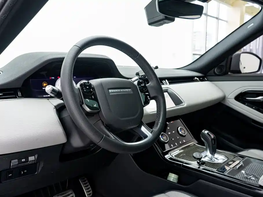Фото 24 - Land Rover Range Rover Evoque