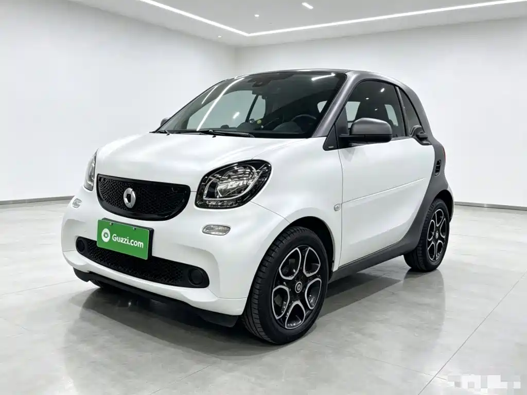 smart fortwo 2019 2019 0.9T 66kW Hardtop Wind Edition China VI