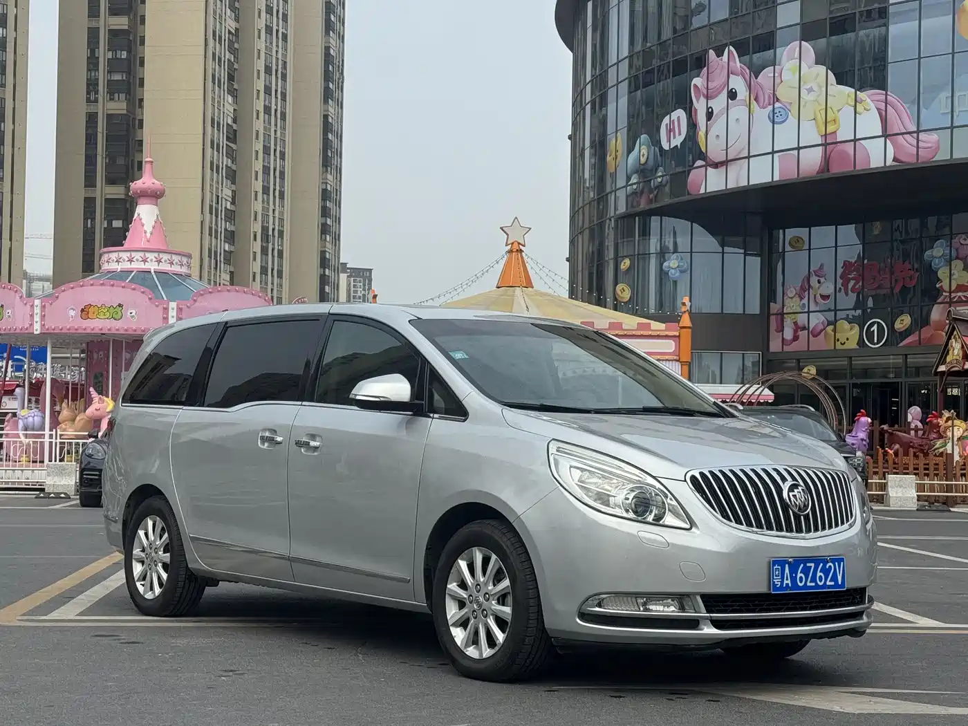 Buick GL8 2011 2.4L LT Luxury Business Executive фото 4