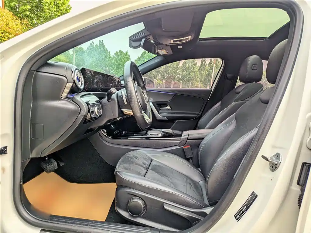 Mercedes-Benz A-Class 2022 Facelift A 200 L Sport Sedan Fashion Style фото 15
