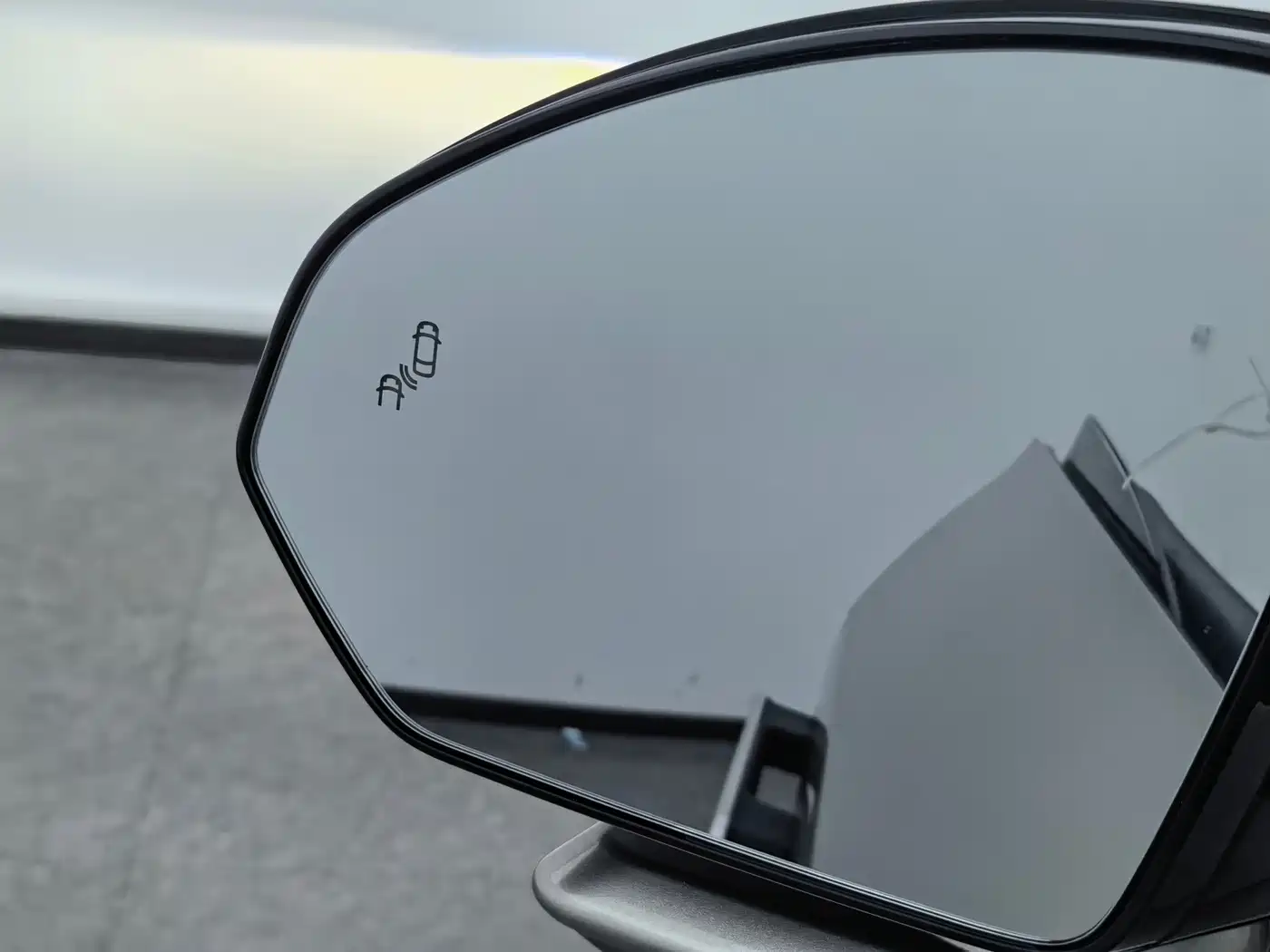 Lynk & Co 07 EM-P 2025 2024 EM-P 126 Long Range Halo