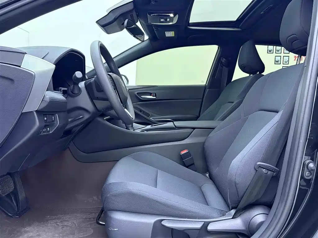 Toyota Avalon 2024 Model 2.0L Progressive Edition фото 18