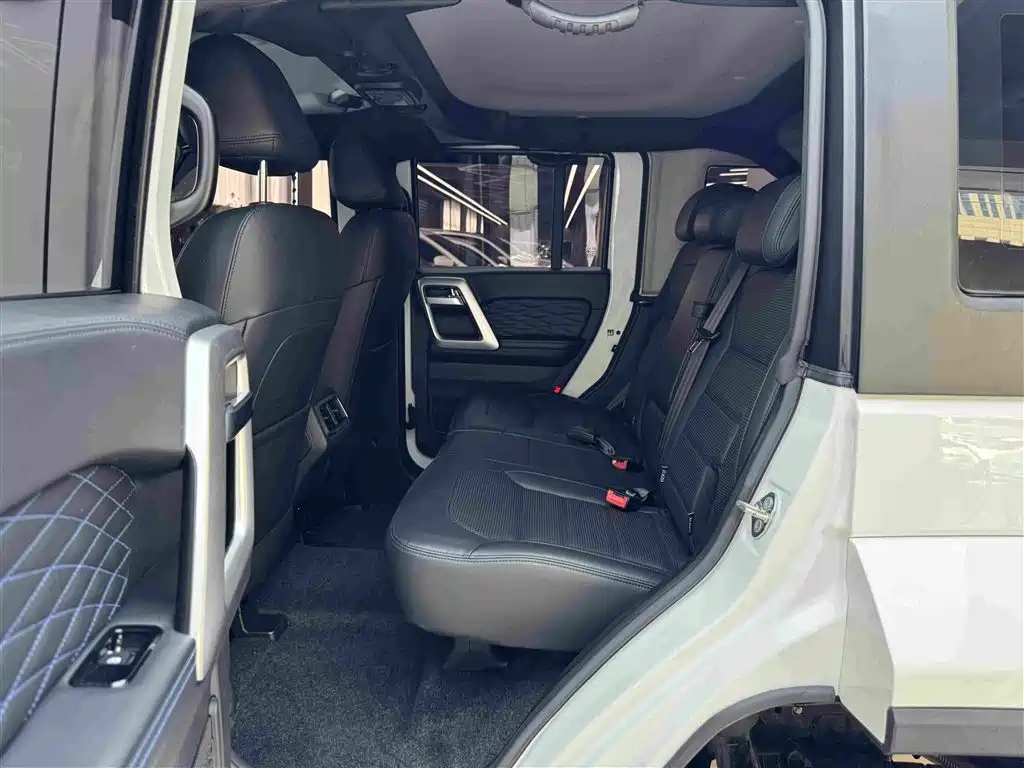 BAIC ORV Beijing Offroad BJ40 2025 2024 2.0T Urban Hunter Glory Edition