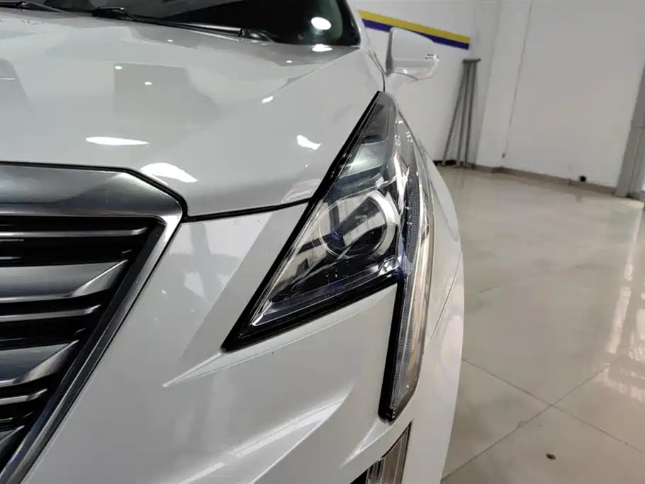 Cadillac XT5 2018 25T Luxury фото 5