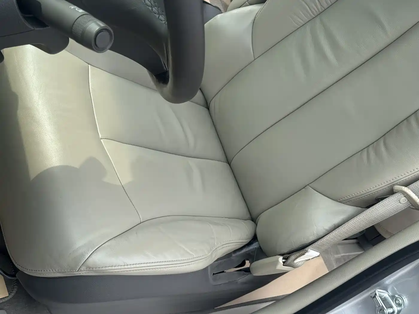 Buick GL8 2011 2.4L LT Luxury Business Executive фото 22