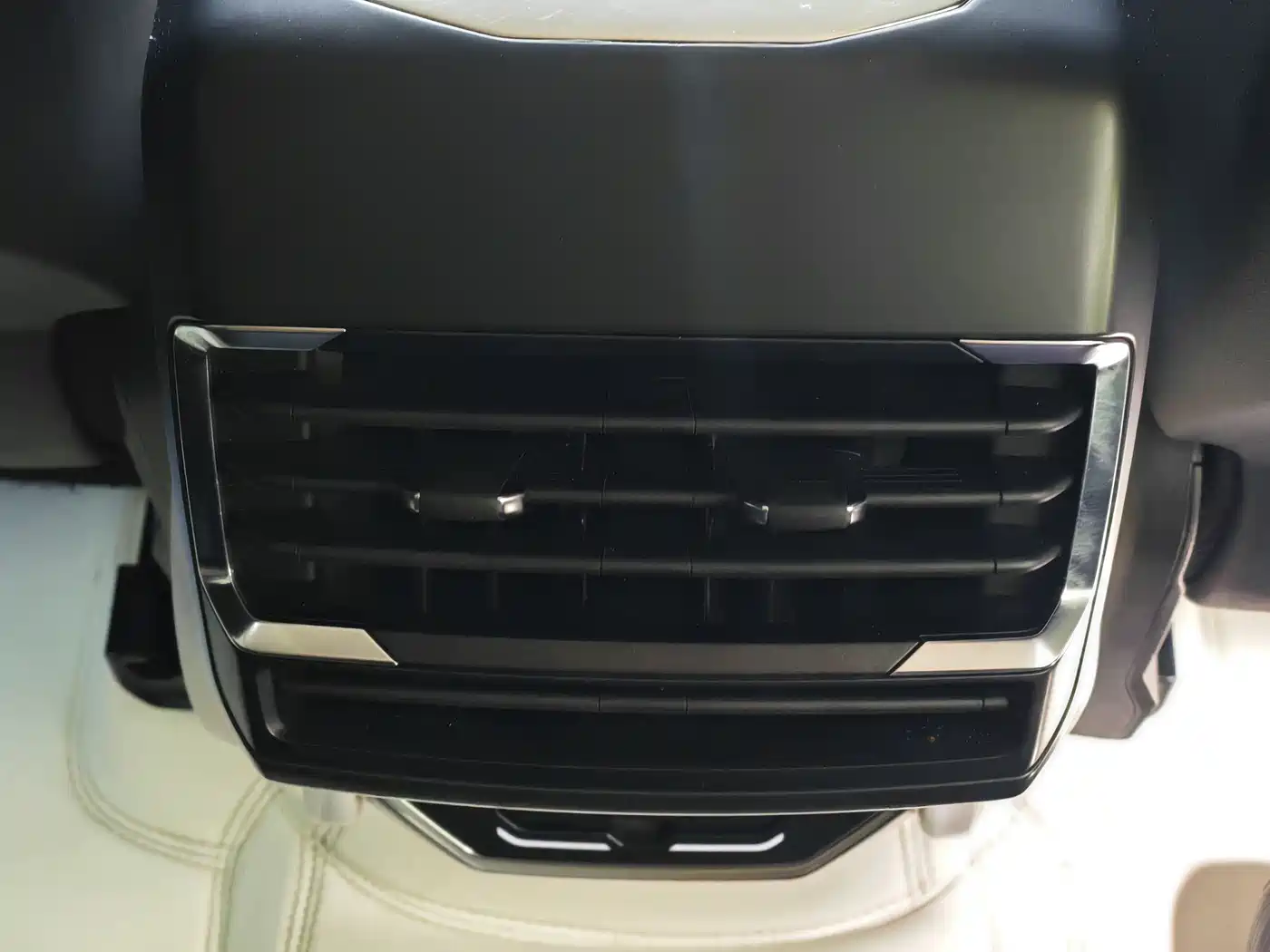 Lynk & Co 05 2020 2.0TD 2WD Shine Plus фото 12