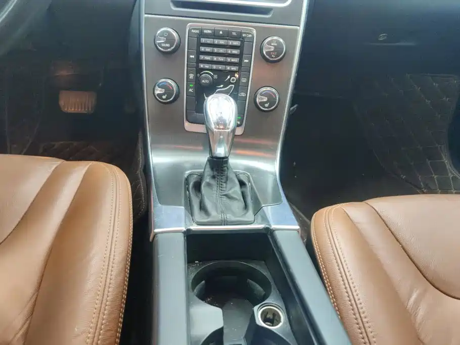 Volvo S60 (Import) 2012 2013 Model T5 Comfort Edition
