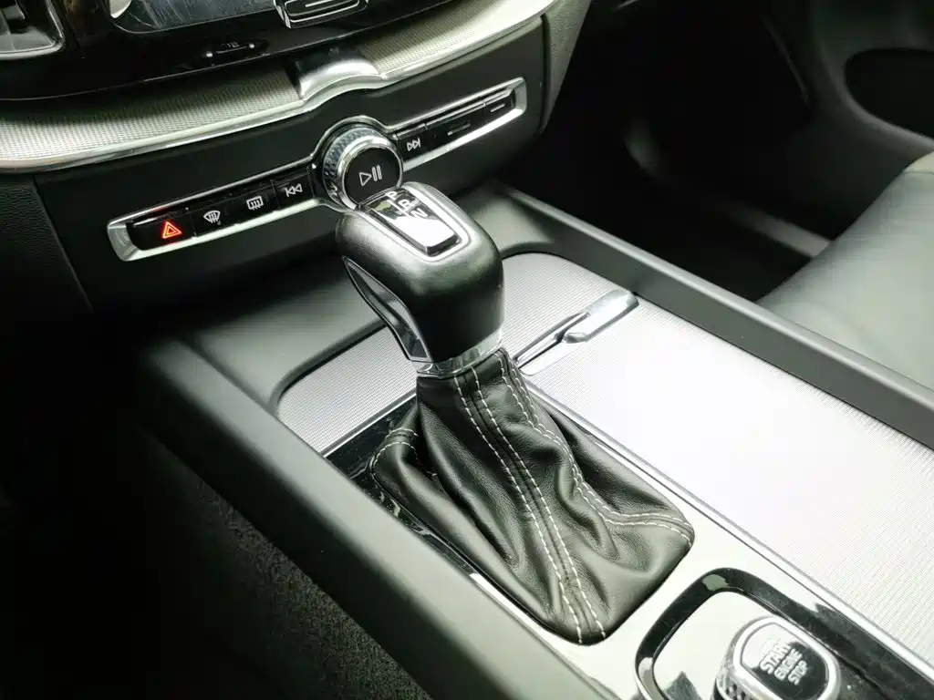Volvo XC60, миниатюра 13