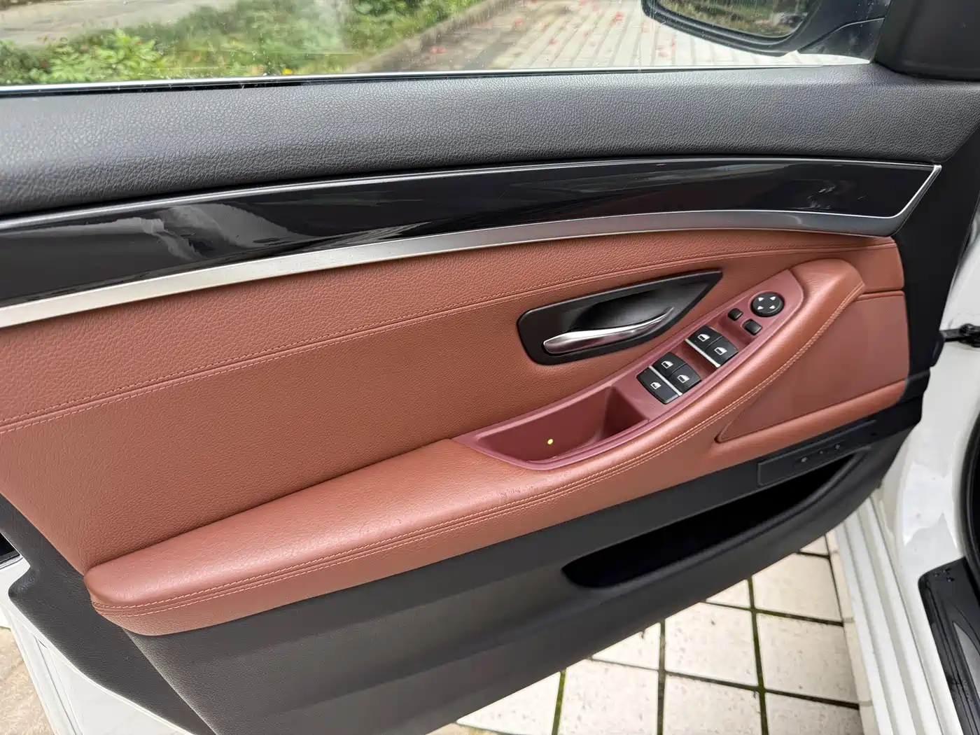 BMW 5 Series 2014 520Li Elegance фото 4