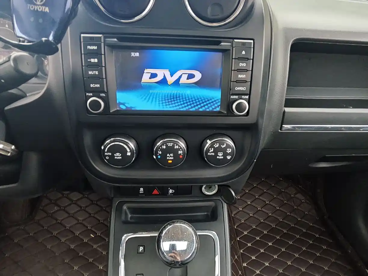 Jeep Patriot 2015 2014 2.0L Sport Enhanced Edition