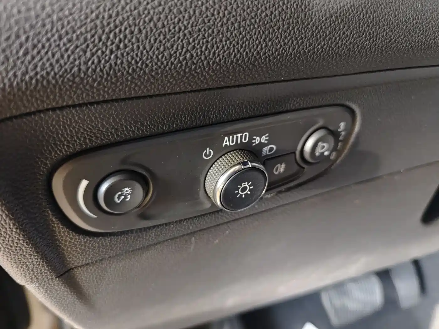 BUICK ANGKEWEI PLUS