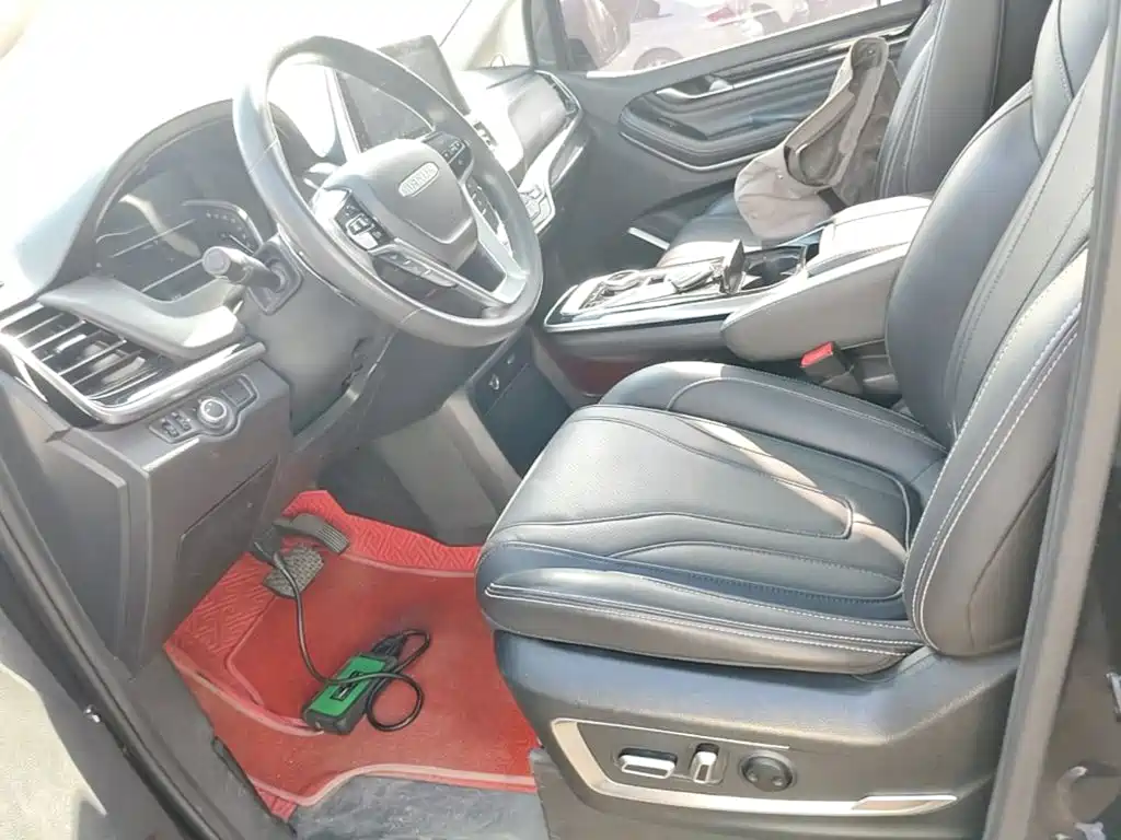 SAIC Maxus Maxus G20 2022 2021 Facelift PLUS 2.0T Gasoline Automatic Luxury