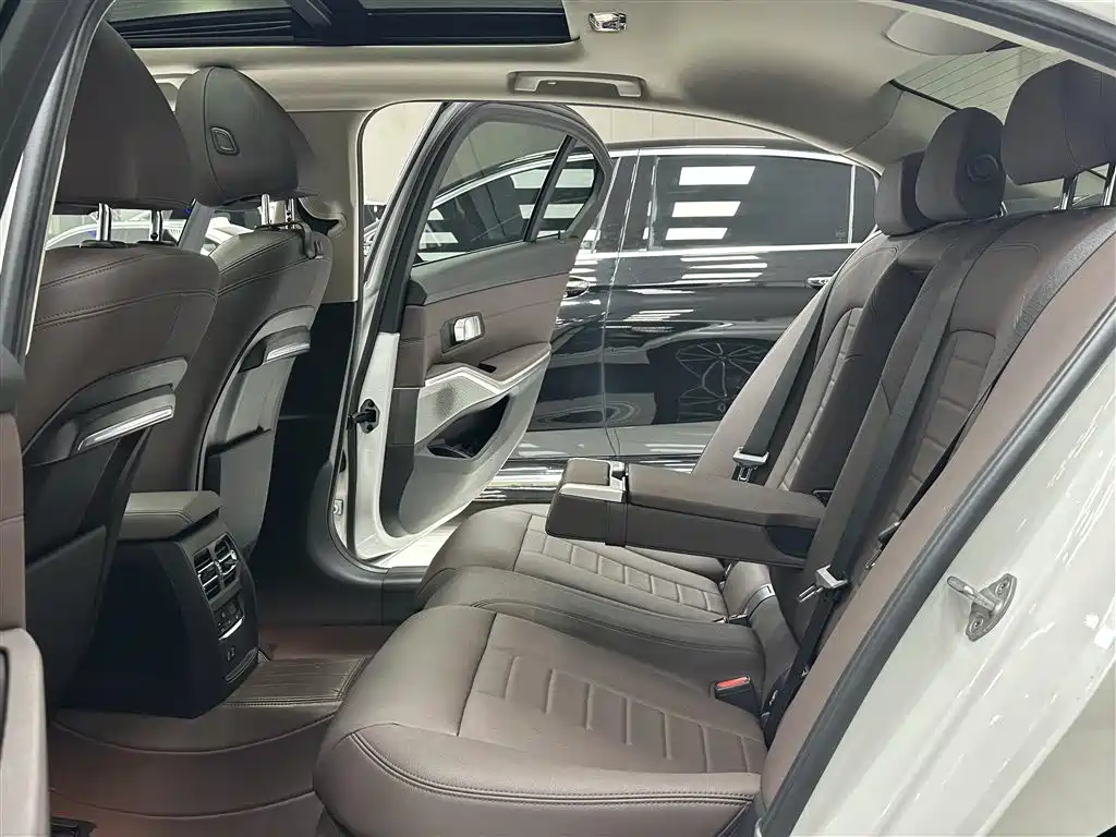 BMW 3 Series 2021 Facelift 325Li M Sport Package фото 15