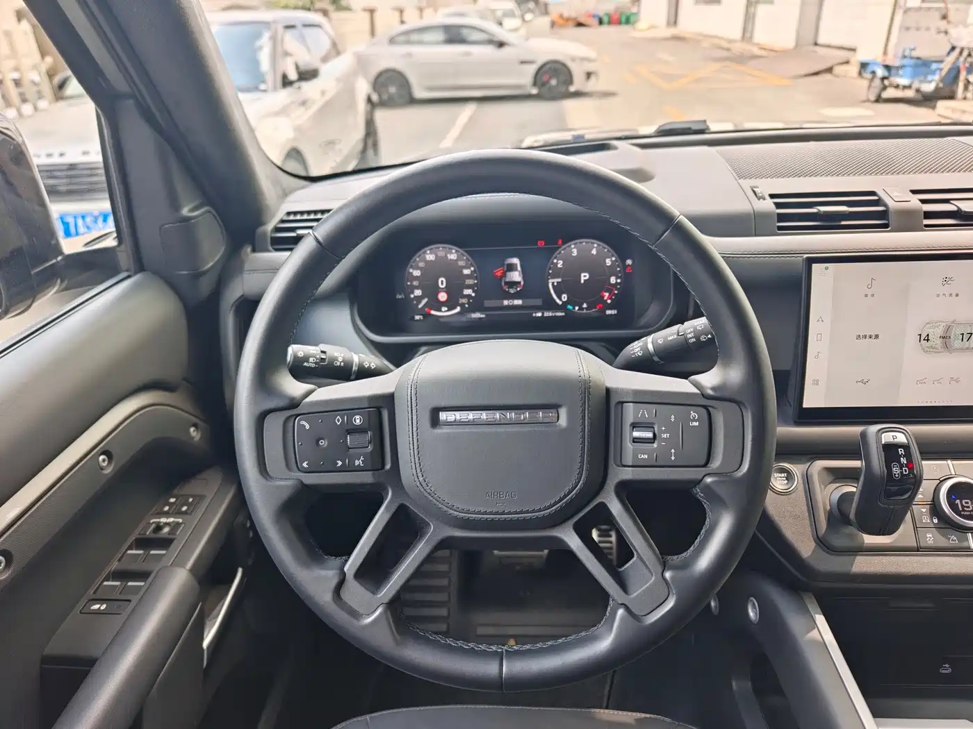 Фото 7 - Land Rover Defender