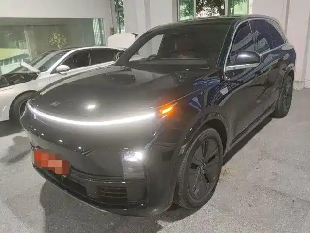 Li Auto Li L8 2024
