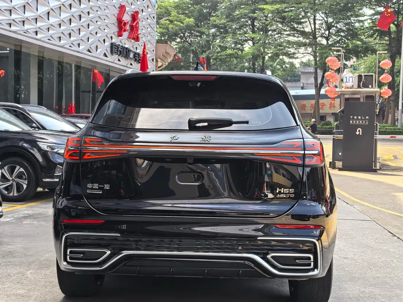 Hongqi HS5 2023 2.0T AWD Flag Enjoy Pro Edition фото 16