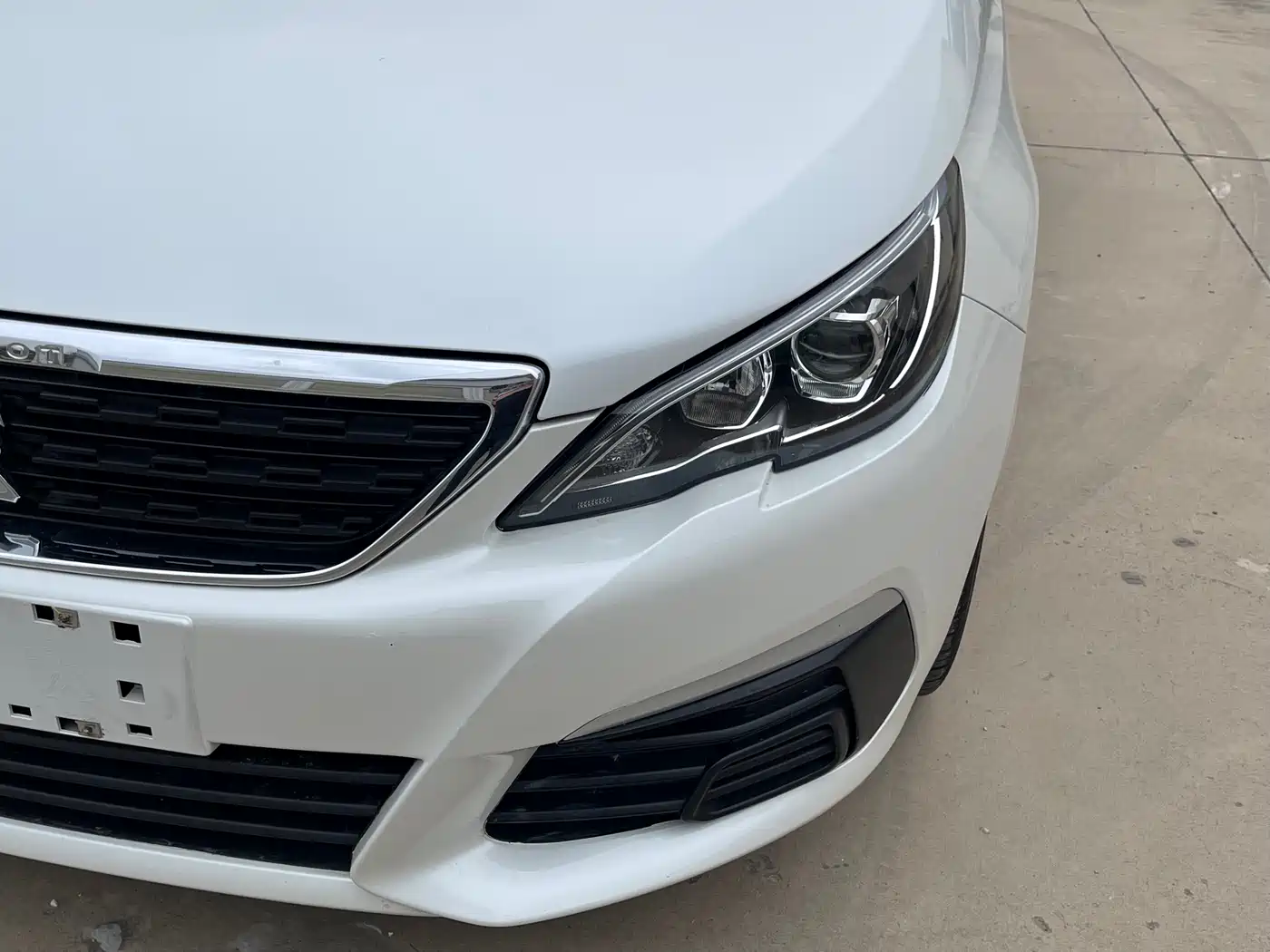 Peugeot 308 2018 1.6L Auto Fashion Edition фото 2