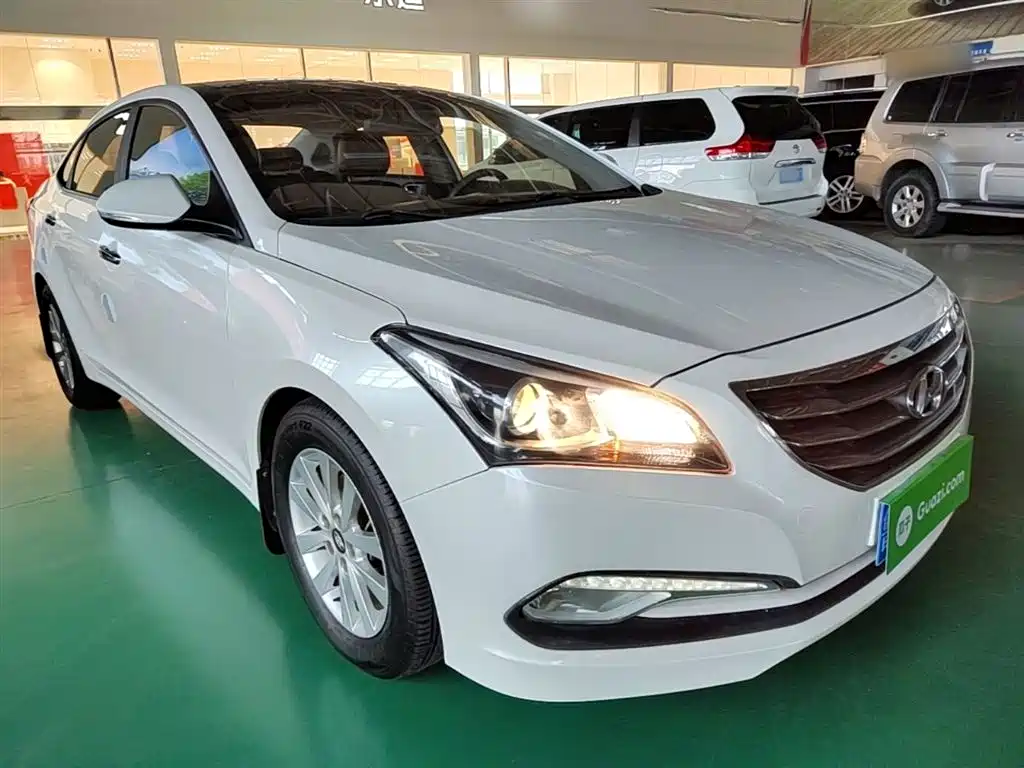 Hyundai Mistra 2014 1.8L Auto Smart GLS фото 4