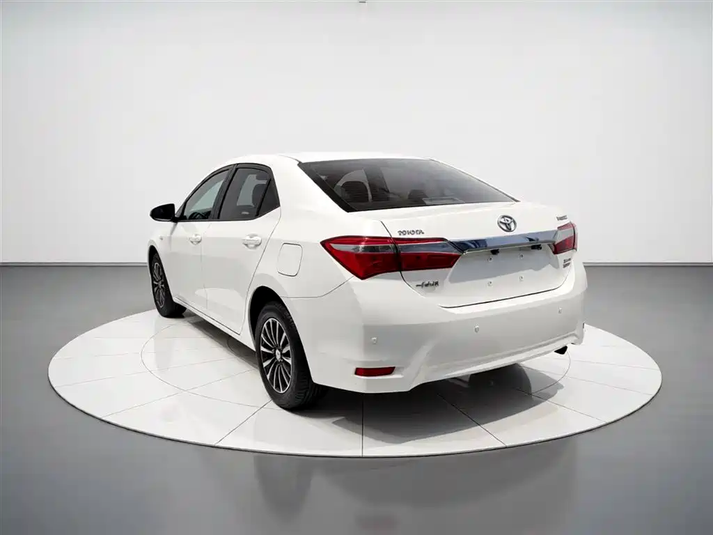 Toyota Corolla 2018 1.2T S-CVT GL Smart Edition фото 23