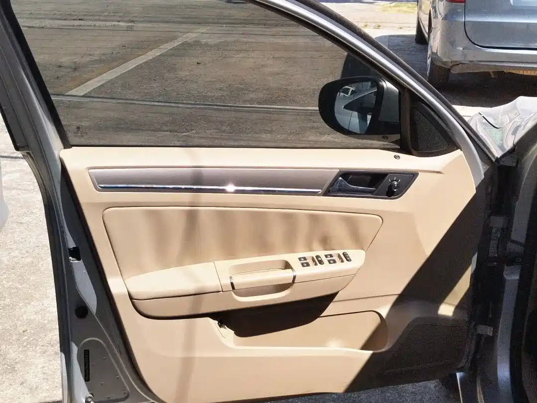 Volkswagen Bora 2014 1.6L Automatic Comfort Edition фото 11