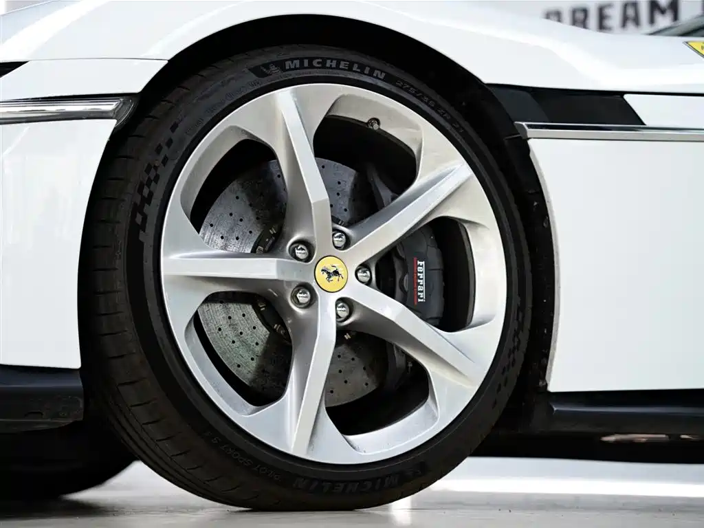 Ferrari 12Cilindri 2024 6.5L Spider фото 24