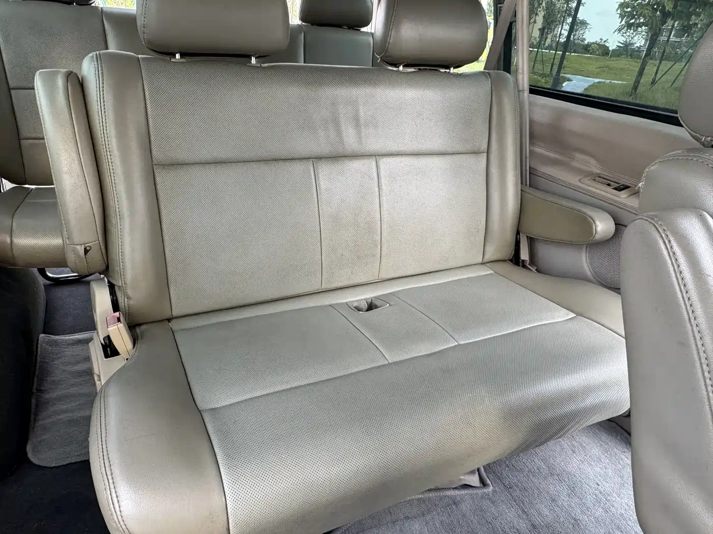 Jinbei Grace 2010 2010 2.4L-3rd Gen Prestige Standard 9-seater 4RB2