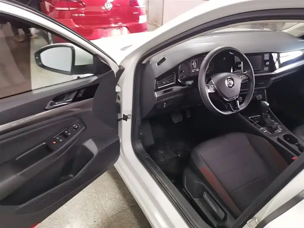 Volkswagen Bora 2019 Facelift 1.5L Automatic Comfort China VI фото 16