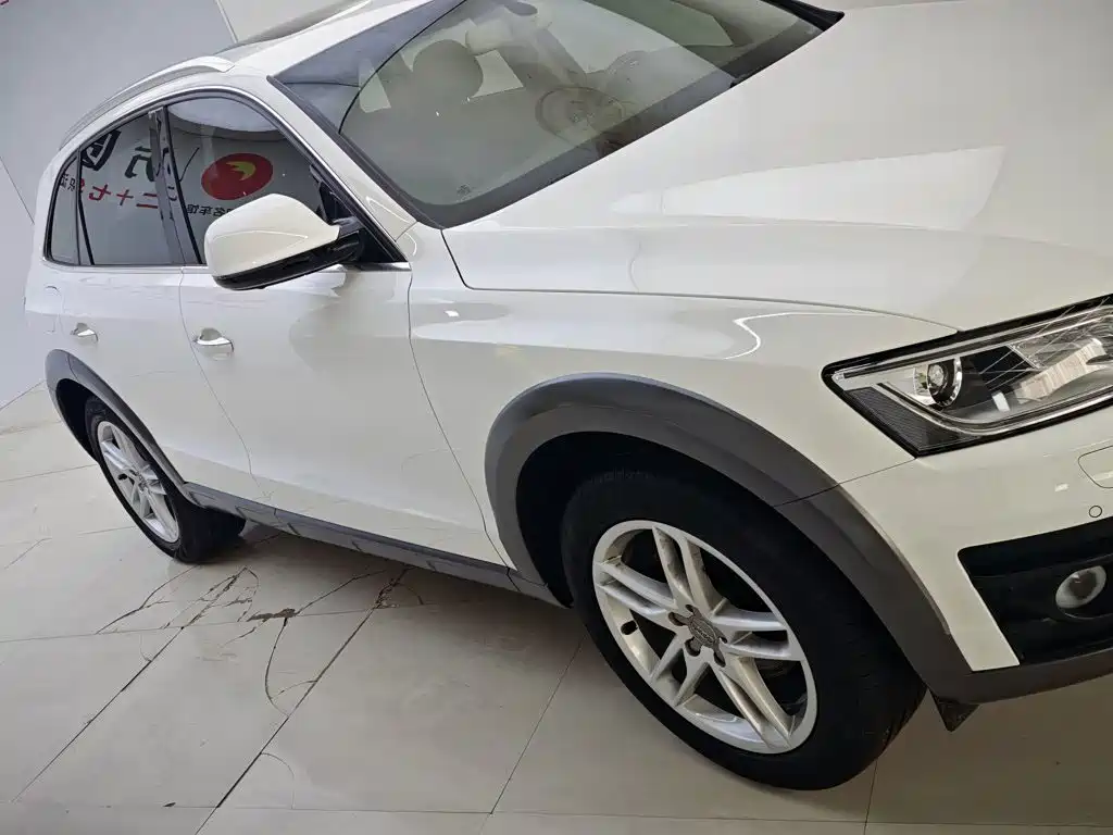 Audi Q5 2018 2017 Plus 40 TFSI Technology