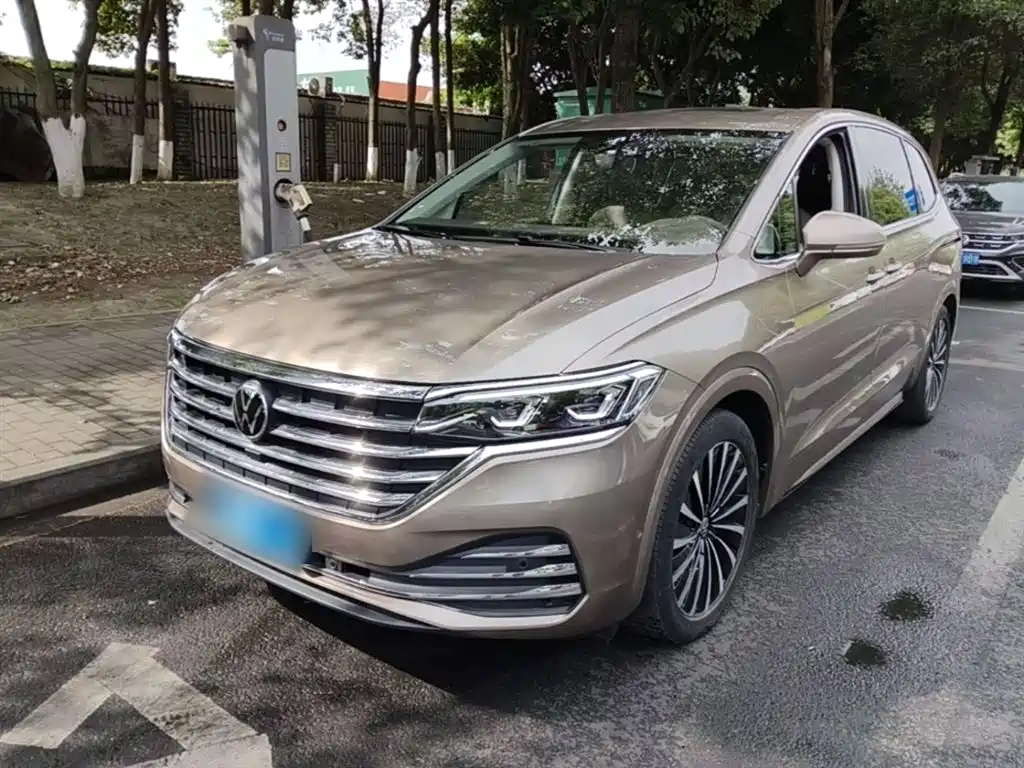 Volkswagen Viloran 2020 380TSI Premium