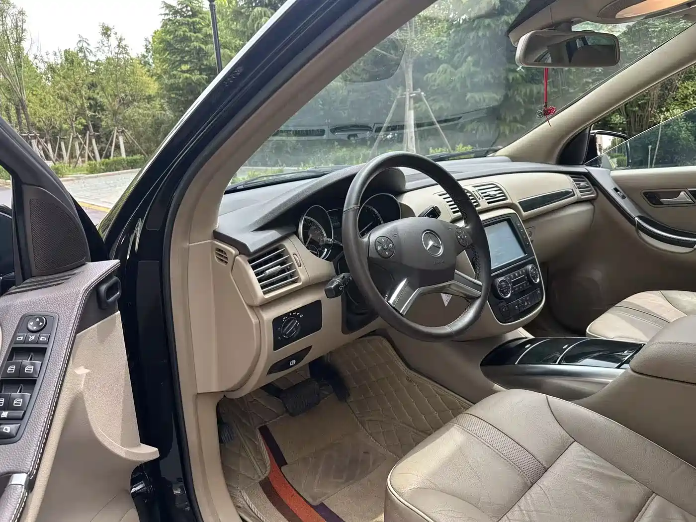 Mercedes-Benz R-Class 2014 R 320 4MATIC Luxury фото 8