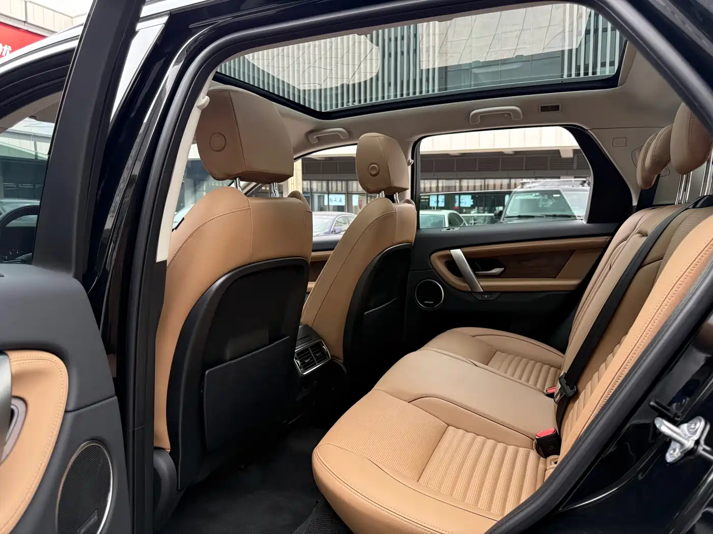 Land Rover Discovery Sport 2025 249PS Performance Tech Edition фото 29