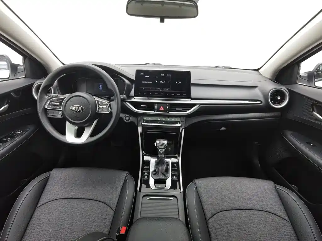 Photo 5 - Kia K3
