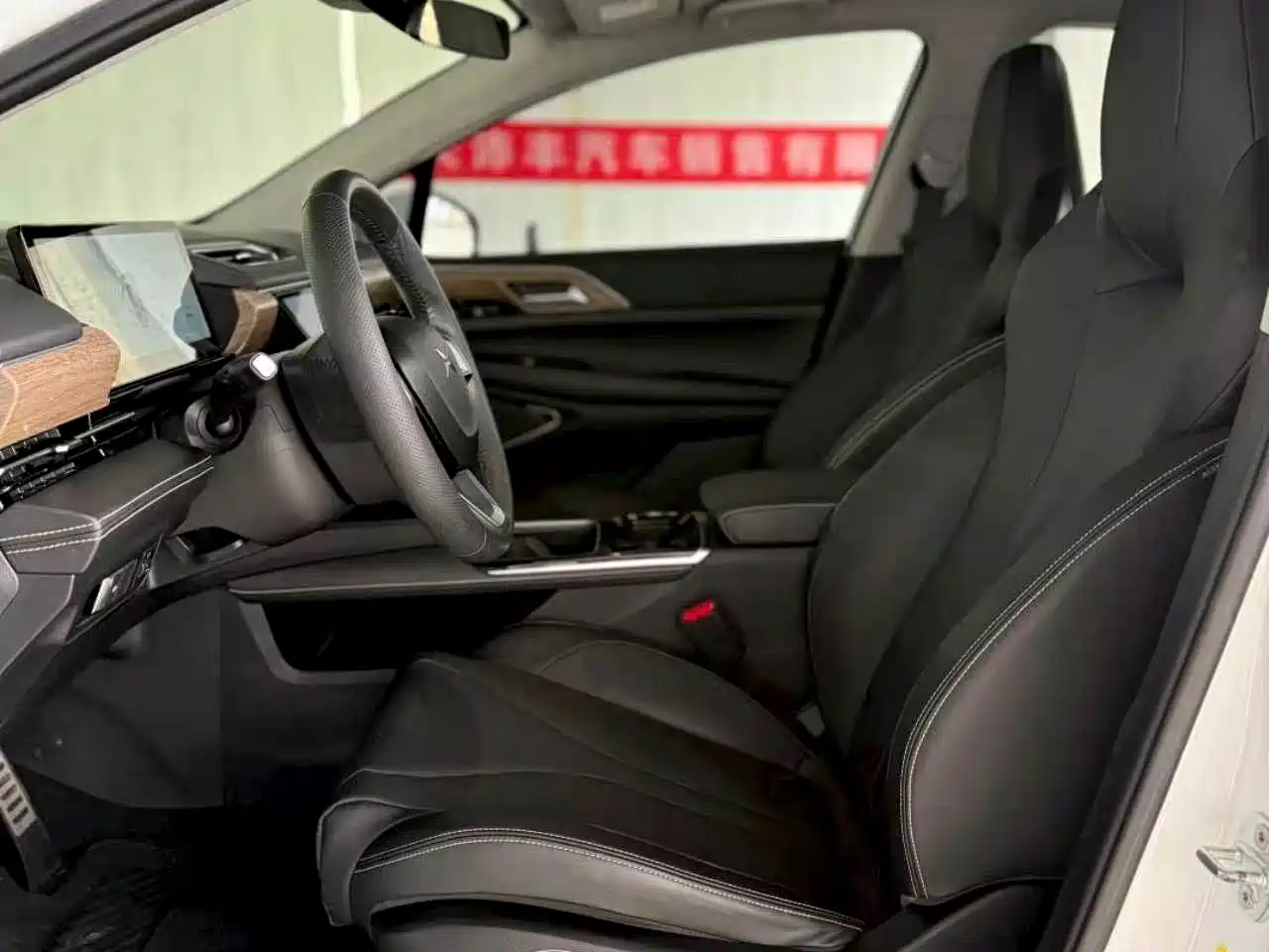 Photo 9 - XPeng P5