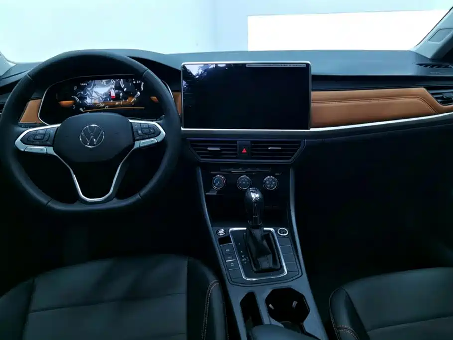 Volkswagen Bora 2025 2025 200TSI DSG Joy Ride Navigation Edition