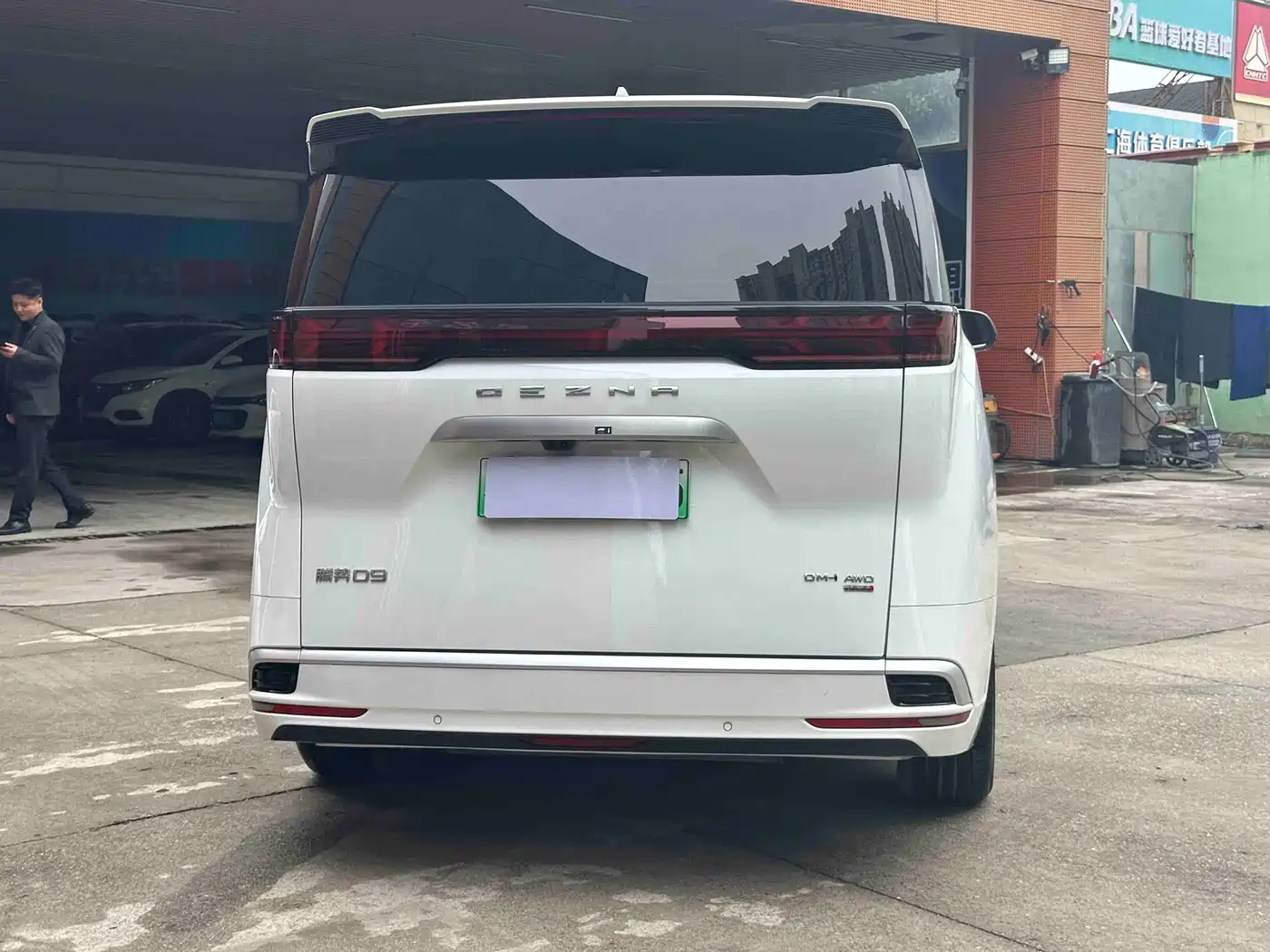 Denza D9 2025 DM-i Smart Drive Edition 1020 AWD Prestige фото 5
