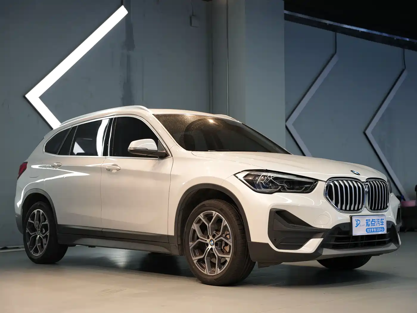 BMW X1 2022 sDrive25Li Leading фото 3