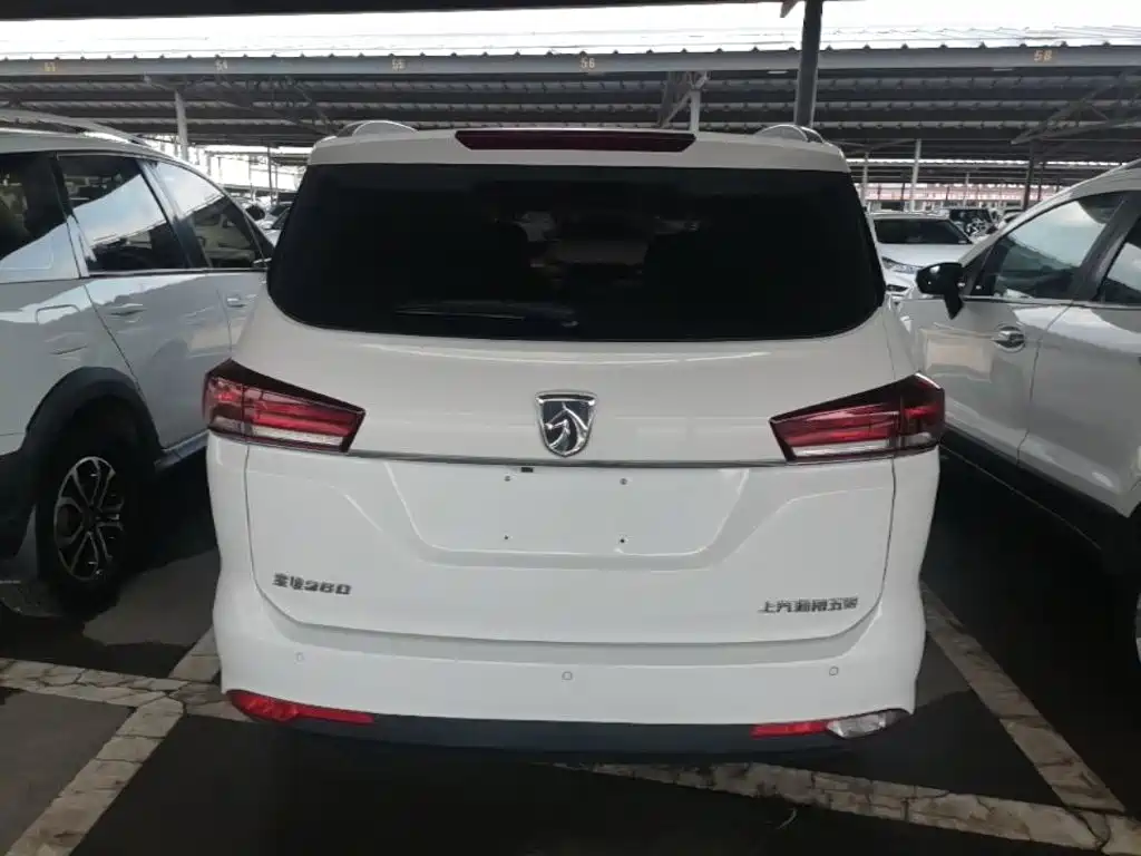 Baojun 360 2019 2018 1.5L Automatic Elite (China V)