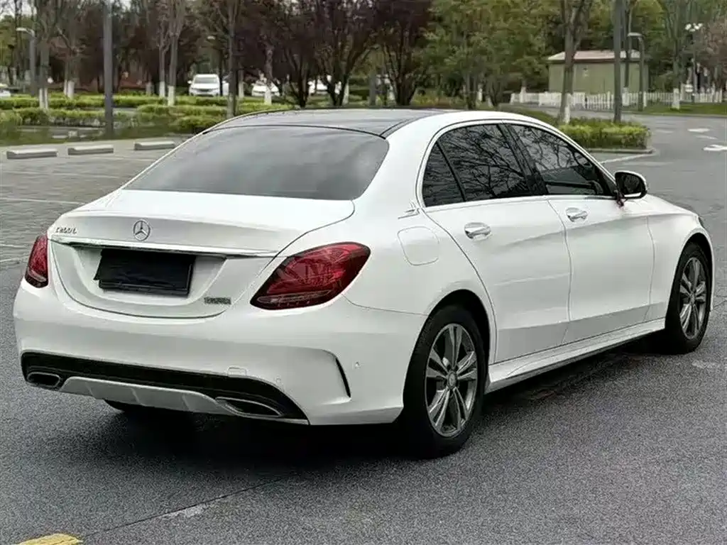Mercedes-Benz C-Class 2016 C 200 L Sport фото 7